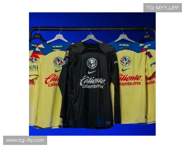 水晶宫足球球衣套装设计新潮流展现个性与力量的完美结合