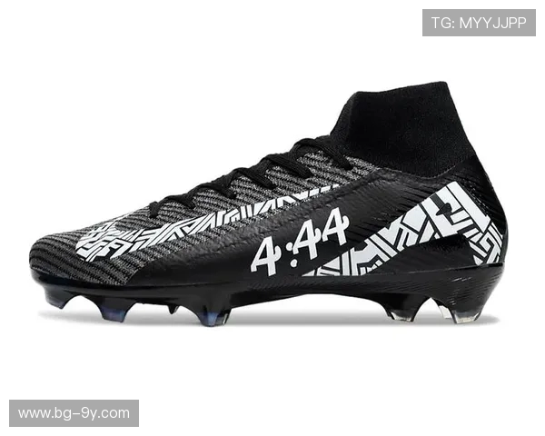 以刺客16足球鞋为通勤首选如何兼顾舒适与运动性能